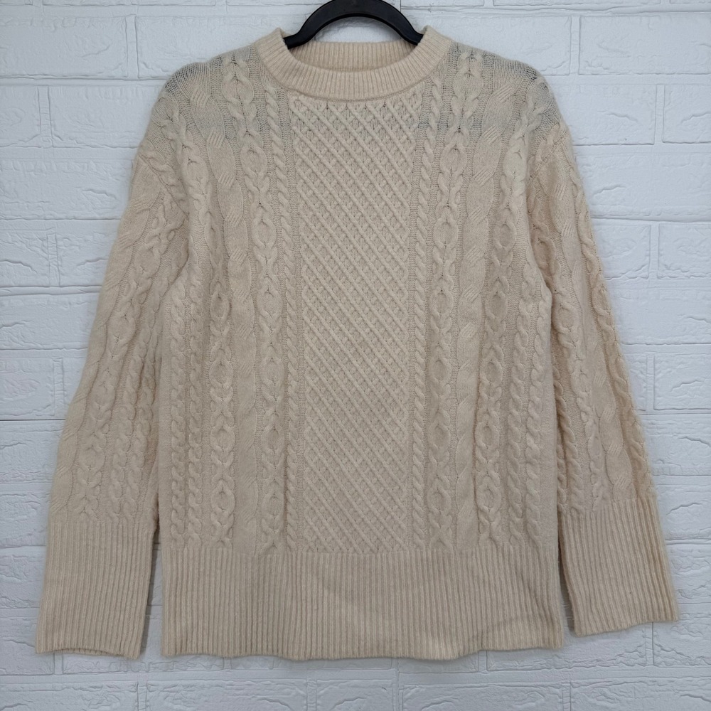 A New Day Cable Knit Sweater Women XS Cream Crewneck Long Sleeve Cozy Pullover
